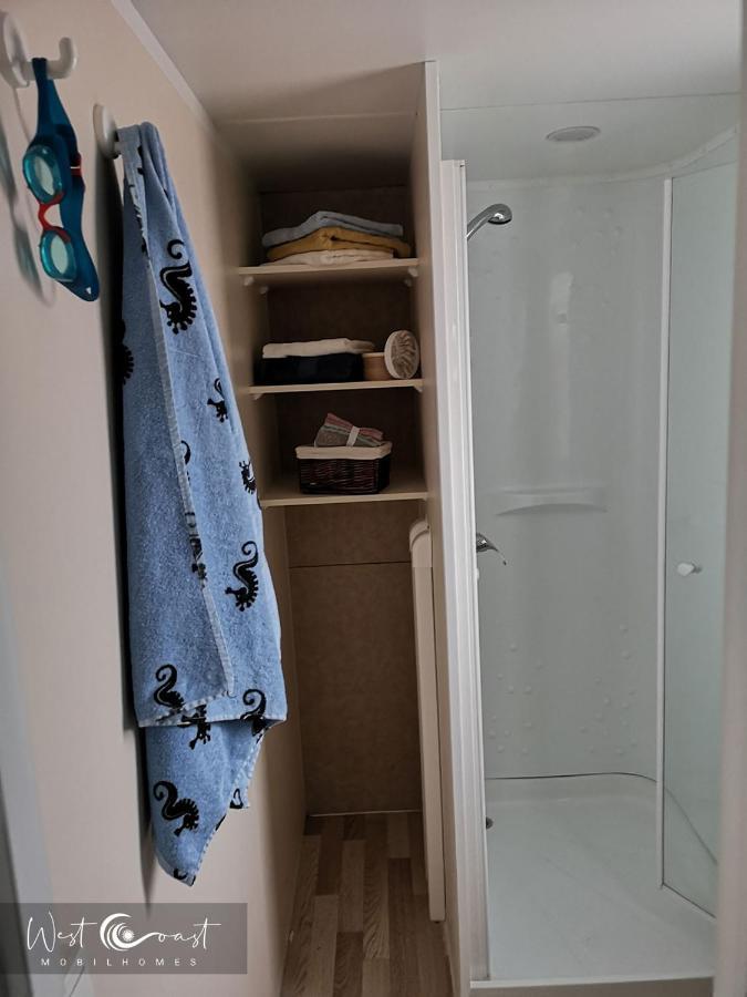 West Coast Mobilhome With Xxl Terrace Тар Экстерьер фото
