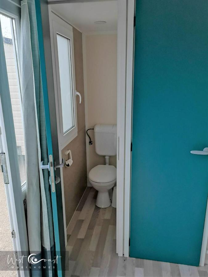 West Coast Mobilhome With Xxl Terrace Тар Экстерьер фото