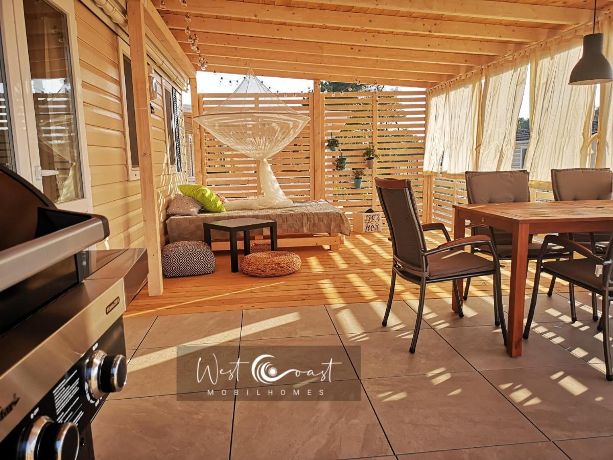 West Coast Mobilhome With Xxl Terrace Тар Экстерьер фото
