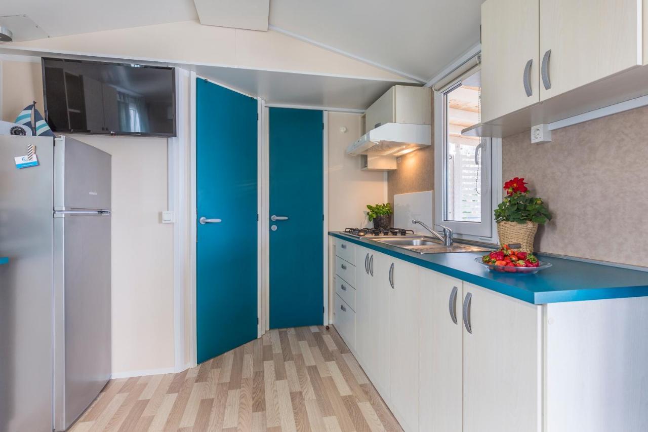 West Coast Mobilhome With Xxl Terrace Тар Экстерьер фото