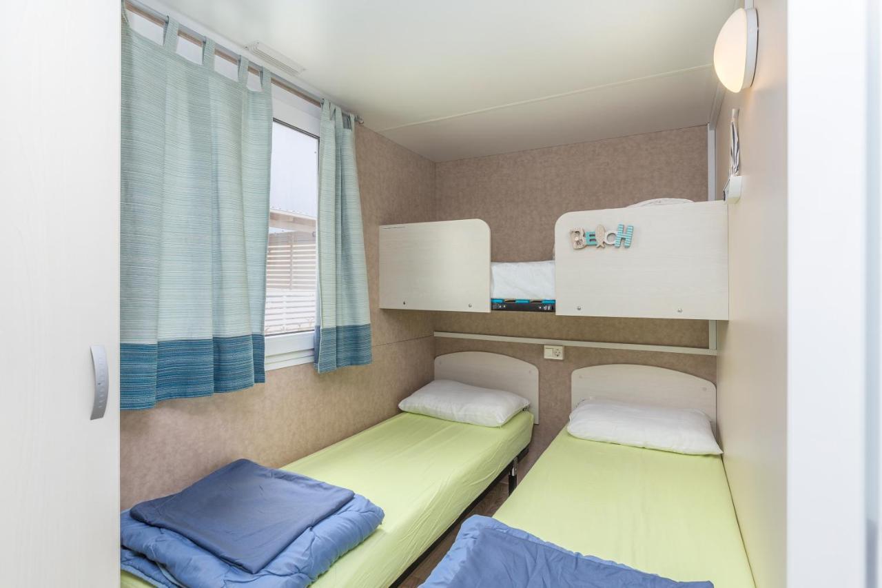 West Coast Mobilhome With Xxl Terrace Тар Экстерьер фото