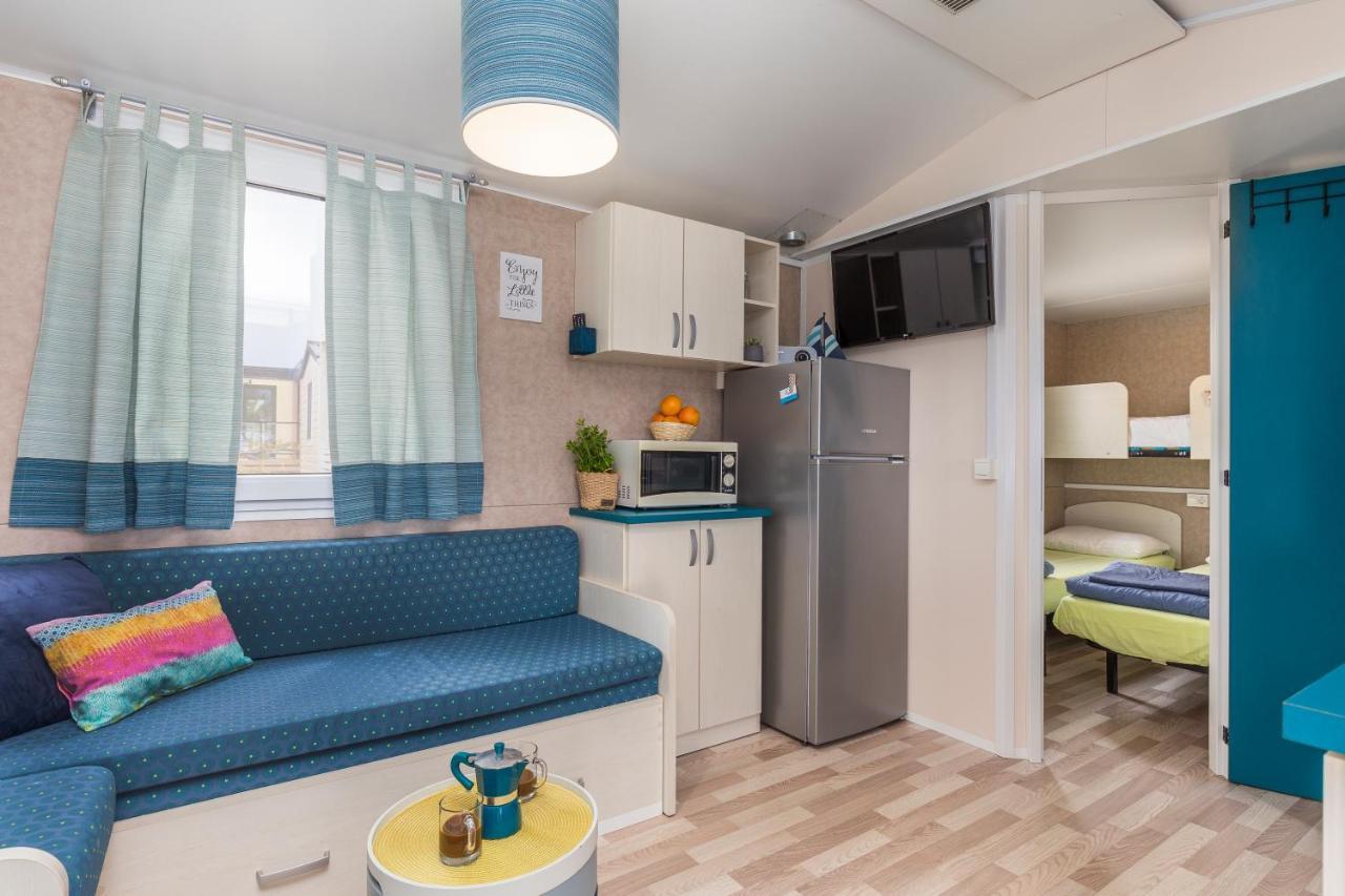 West Coast Mobilhome With Xxl Terrace Тар Экстерьер фото